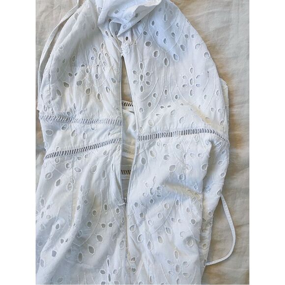 Abercrombie & Fitch White Eyelet Tie-Back Romper - Picture 8 of 11